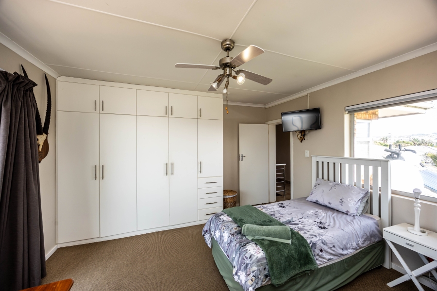 4 Bedroom Property for Sale in Kidds Beach Eastern Cape